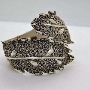 Antique stamped 1000 pure sterling silver bracelet